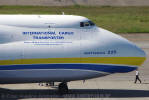 A Antonov Airlines / International Cargo Transporter  uma empresa ucraniana especializada no transporte de cargas pesadas e de grande volume - Foto: Eder Avelino Andrade - eder@spotter.com.br