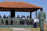 A cerimnia contou com a presena de autoridades militares da FAB e do Exrcito e tambm civis da Infraero e municipais - Foto: Luciano Porto - luciano@spotter.com.br