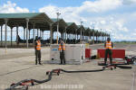 O gerador de energia, as caixas com retardante qumico e a bomba de gua - Foto: Luciano Porto - luciano@spotter.com.br