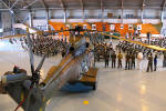 No hangar, alm dos integrantes dos sete Esquadres e o Pra-SAR, foram posicionados os trs tipos de helicpteros utilizados na competio - Foto: Luciano Porto - luciano@spotter.com.br 