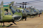 Os helicpteros no ptio da BACG, aguardando o incio das provas - Foto: Luciano Porto - luciano@spotter.com.br