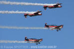 Extra 300L - Escuadrilla de Alta Acrobacia Halcones - Fora Area do Chile - Foto: Equipe SPOTTER