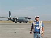 Luciano Porto e o Lockheed Hercules C.Mk.3 da Royal Air Force