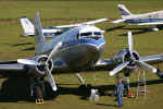 Douglas DC-3 Skytrain - Aeroclube do Rio Grande do Sul - Foto: Ricardo Soriani - ricardosoriani@yahoo.com.br