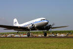 Douglas DC-3 Skytrain - Aeroclube do Rio Grande do Sul - Foto: Ricardo Soriani - ricardosoriani@yahoo.com.br