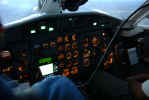 Cabine de pilotagem, sob o comando do cmte. Paese - Foto: Luciano Porto - luciano@spotter.com.br