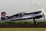 Sukhoi Su-26M2 - Cmte. Csar Albuquerque - Foto:  Ricardo Soriani - ricardo@spotter.com.br