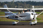 Cessna 172M Skyhawk - Foto: Luciano Porto - luciano@spotter.com.br