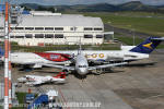 Aeronaves em manuteno no ptio da DIGEX, ao lado do Aeroporto de So Jos dos Campos - Foto: Luciano Porto - luciano@spotter.com.br