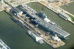 Vista area do Intrepid Sea, Air & Space Museum - Foto: Fabrizio Sartorelli - fabrizio@spotter.com.br