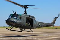 Bell H-1H Iroquois - FAB - Campo Grande - MS - 10/09/14 - Luciano Porto - luciano@spotter.com.br