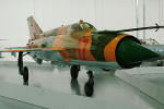 Mikoyan Gurevich MiG-21M Fishbed J - Fora Area da Unio Sovitica - Foto: Marco Aurlio do Couto Ramos - makitec@terra.com.br