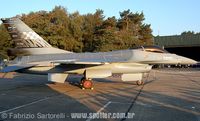 Lockheed Martin F-16A Fighting Falcon - Fora Area da Blgica - Base Area de Kleine Brogel - Blgica - 18/09/09 - Fabrizio Sartorelli - fabrizio@spotter.com.br