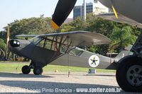 Piper L-4H Grasshopper da FAB, parte do acervo do Museu Aeroespacial, exposto junto ao Monumento aos Mortos da Segunda Guerra Mundial - Rio de Janeiro - RJ - 08/05/10 - Raphael Lopes Pinto Brescia - raphaelbrescia@yahoo.com.br