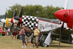 Alguns Mustangs na rea reservada para os warbirds - Foto: Luciano Porto - luciano@spotter.com.br