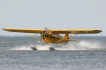 Piper J-3C-65 Cub - Foto: Luciano Porto - luciano@spotter.com.br