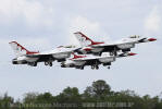 Lockheed Martin F-16C Fighting Falcon do USAF Thunderbirds Demonstration Team - Foto: Douglas Barbosa Machado - douglas@spotter.com.br