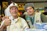 O fundador da EAA, Paul Poberezny, com Luciano Porto. A EAA  a associao que realiza a EAA Air Venture em Oshkosh e a Sunn Fun, em Lakeland